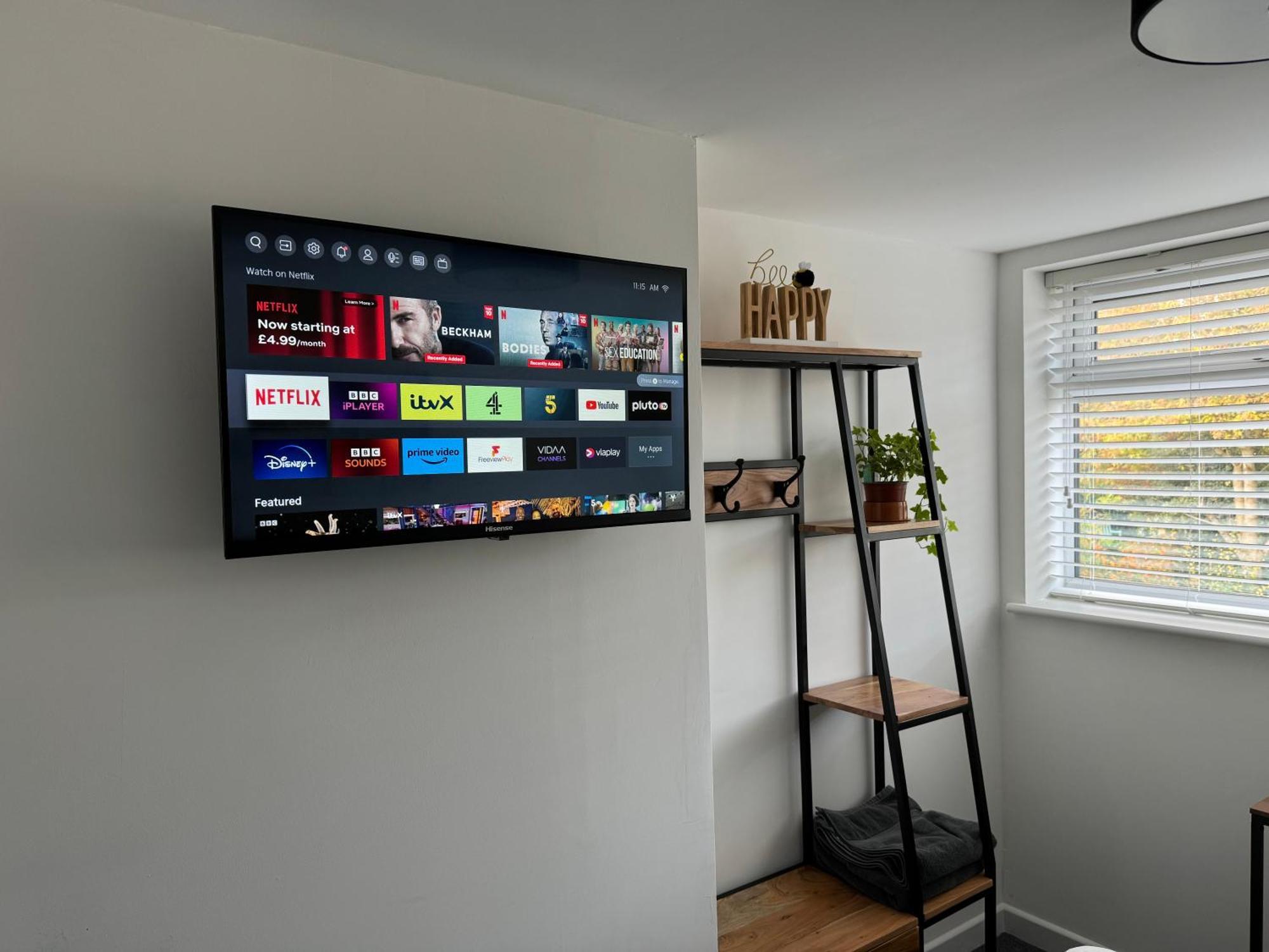 Modern 1 Bed Apartment With Car Parking Bitton Buitenkant foto